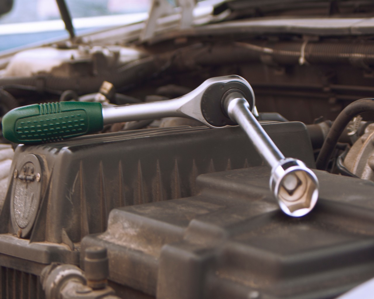 oil change service at auto repair shop